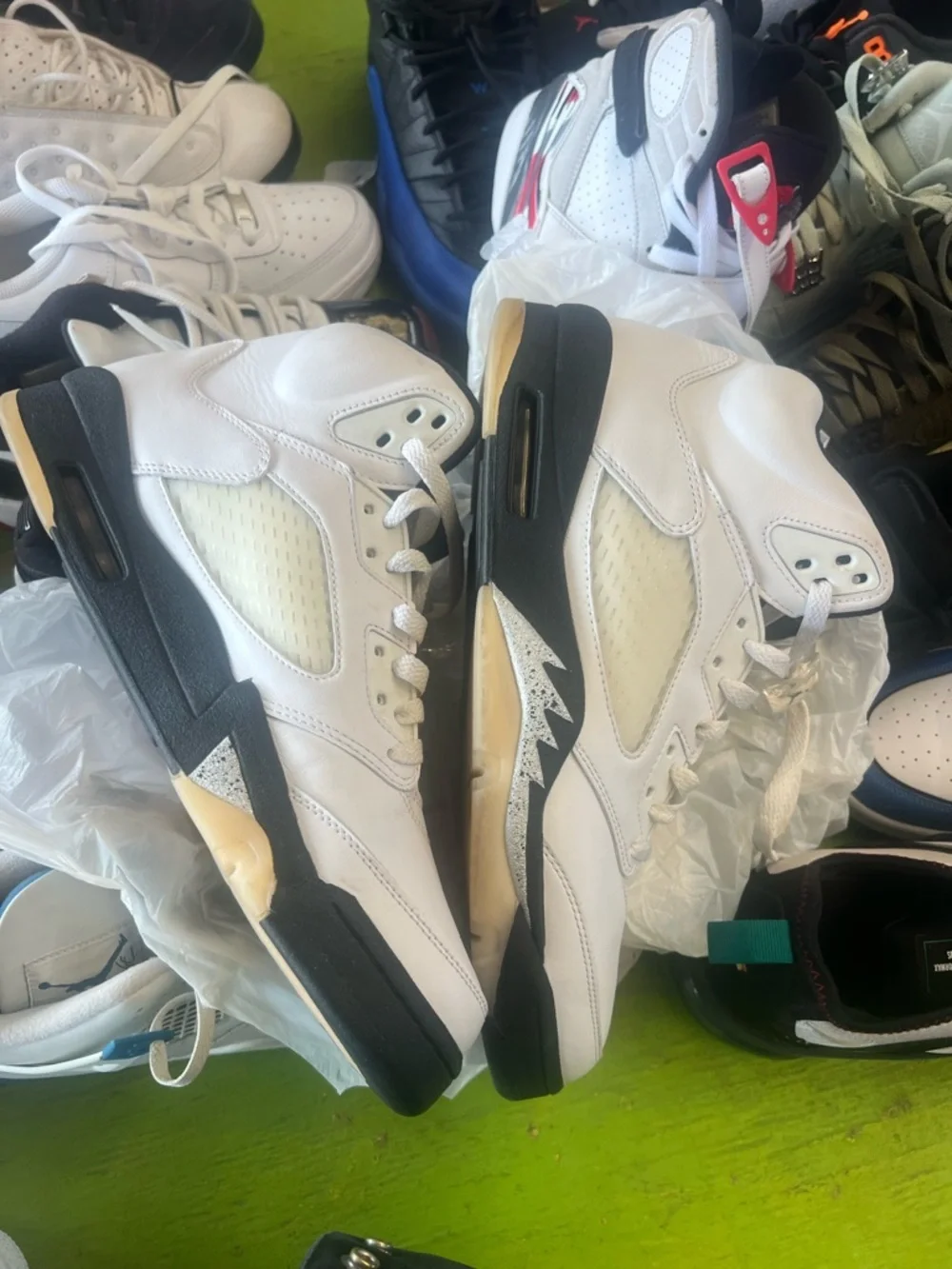 Jordan Men's White Black Basketball Shoes Air Jordan 5
